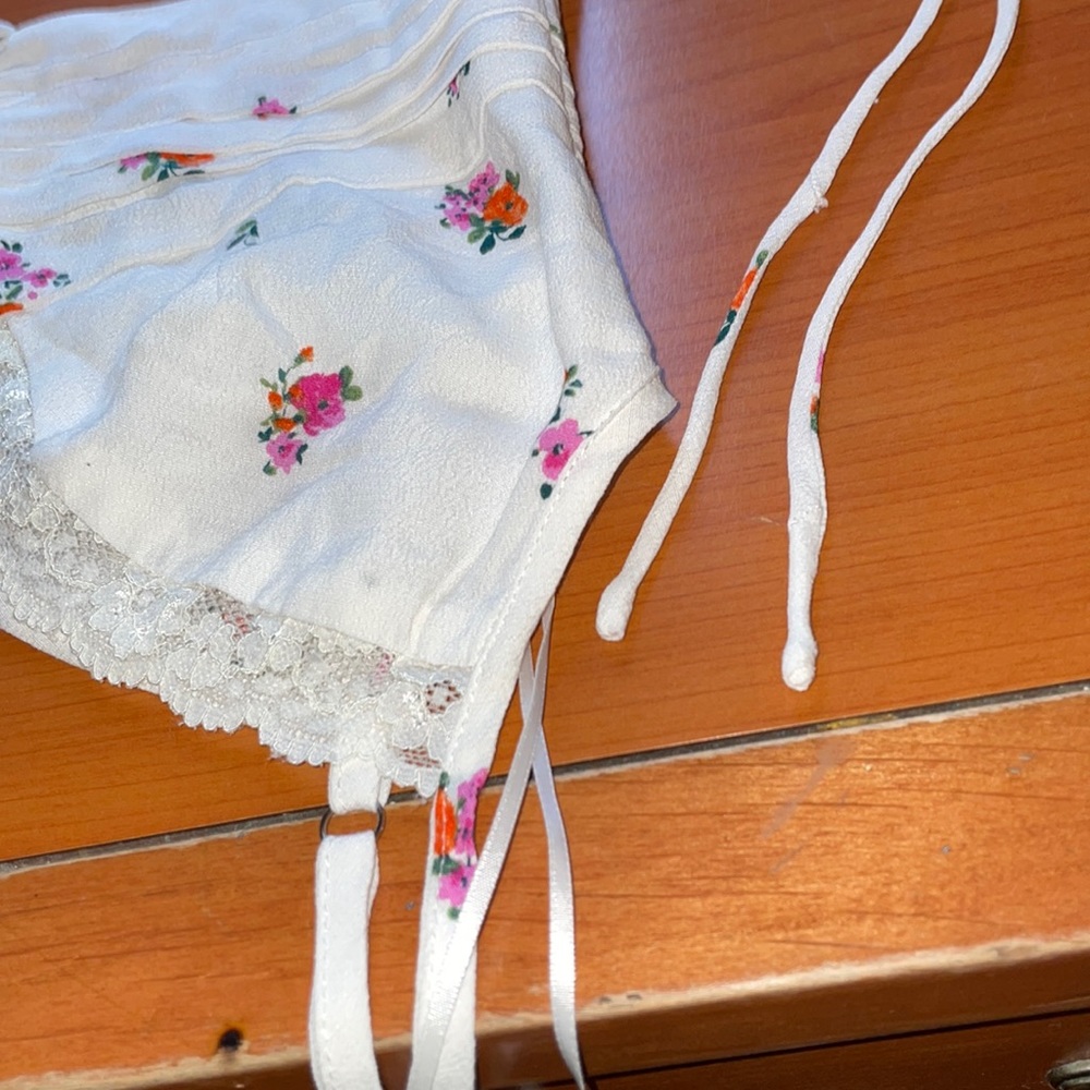 Crop top floral white